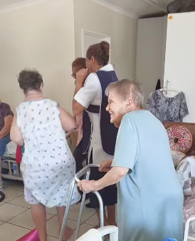 Nursing Home Residents Go Viral Dancing to Kurt Darren’s “Hop Hop Spinnekop”